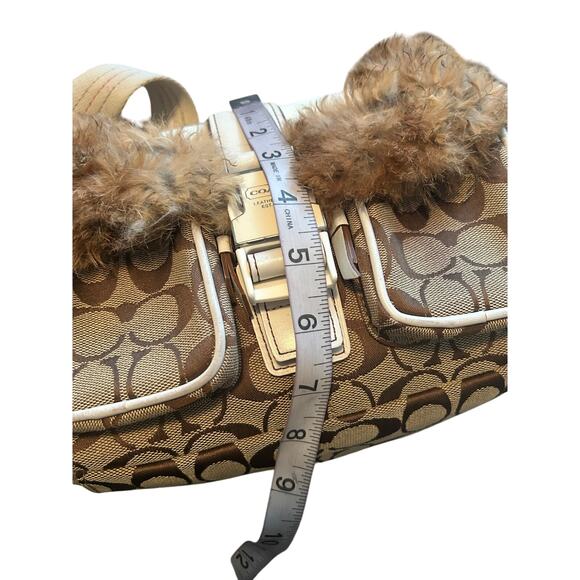 EUC Coach Crossbody Bag Rabbit Hare Trim Pockets Clean Perfect Size - Picture 3 of 5